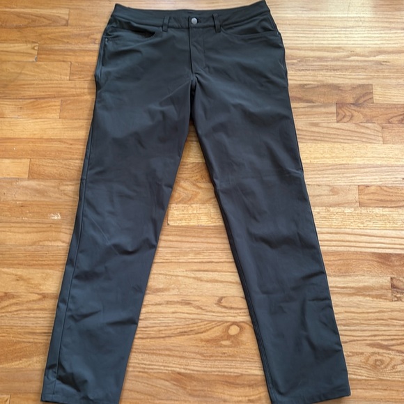 lululemon athletica Other - Mens Lululemon green ABC classic pants 33/32.5”L